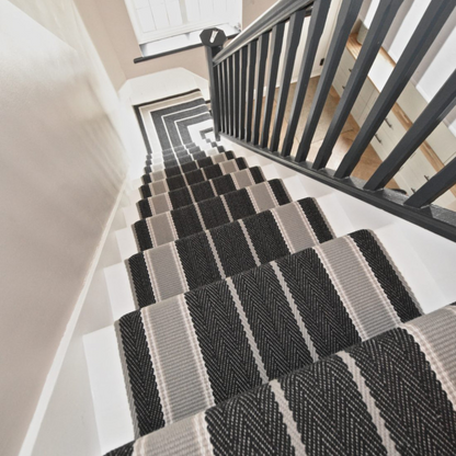 Traploper Off the Loom Broomley - Obsidian Black