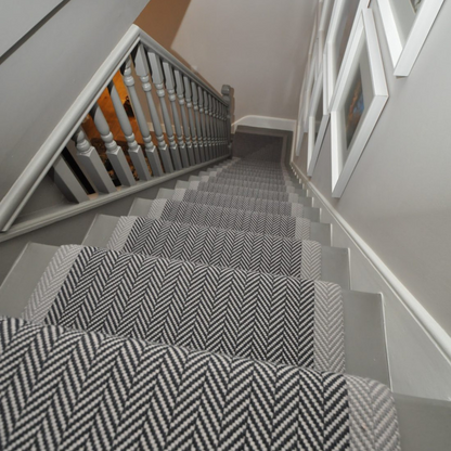 Traploper Off the Loom Felton Border - Cargo Grey