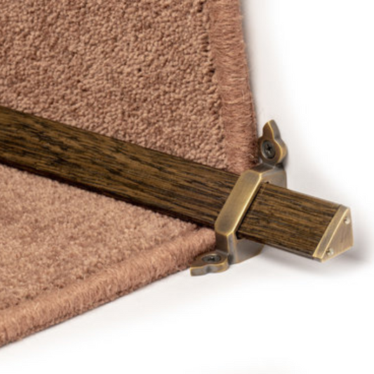 Traproede antique dark oak tudor