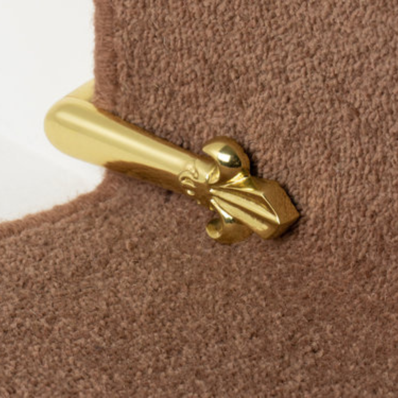 Traproede brass stair clip
