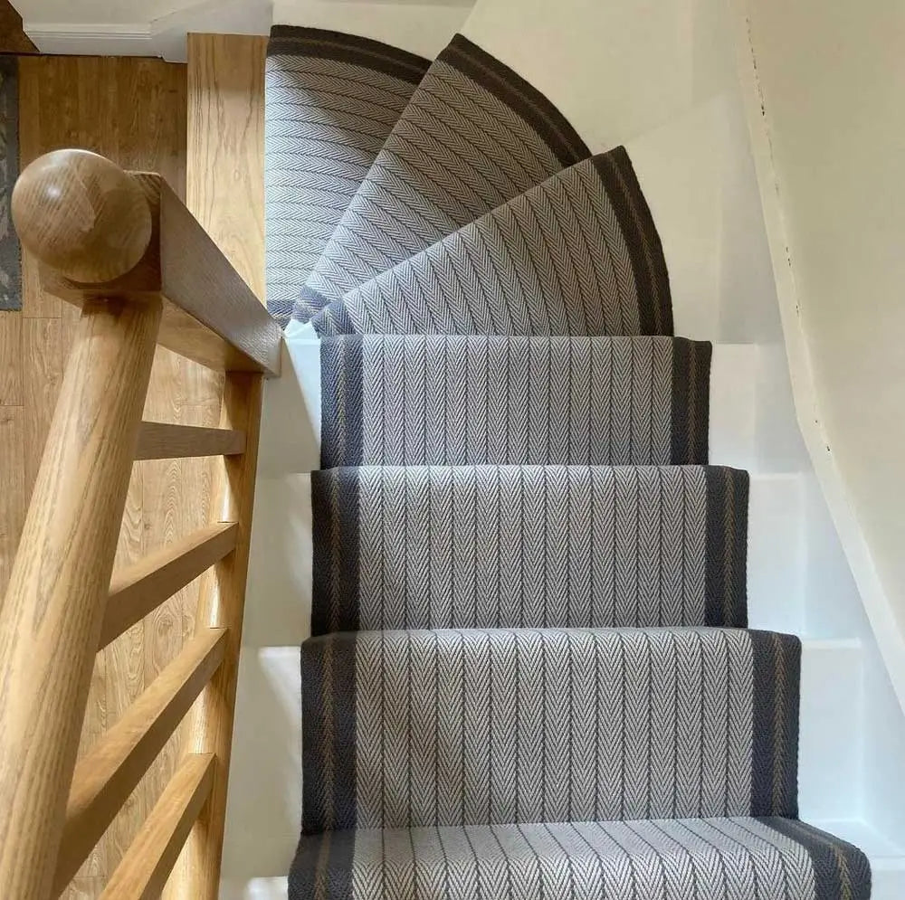 Traploper Hartley & Tissier Stripes Claire Light Grey, Graphite & Mushroom