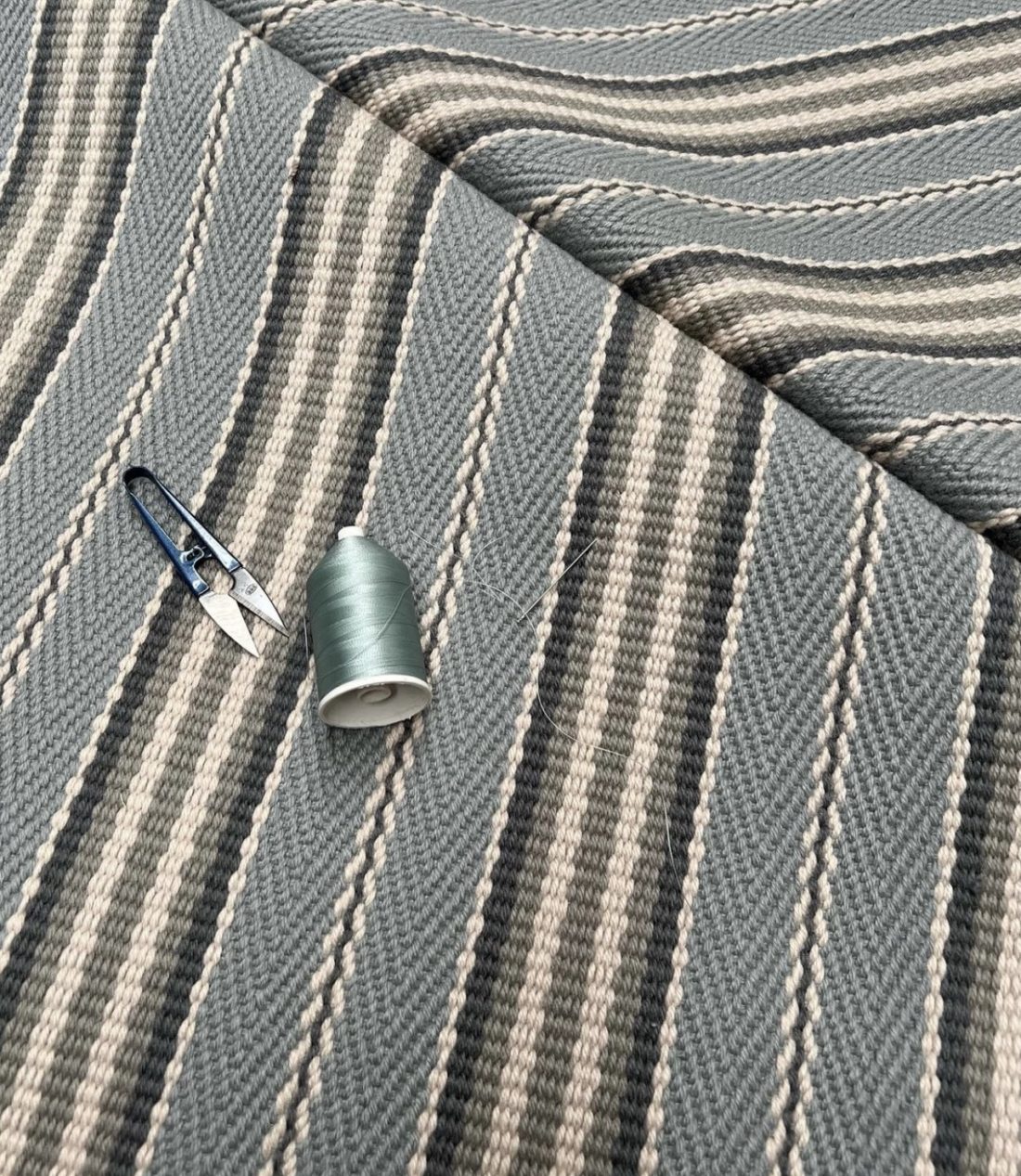 Traploper Off the Loom Lintzford - Juniper